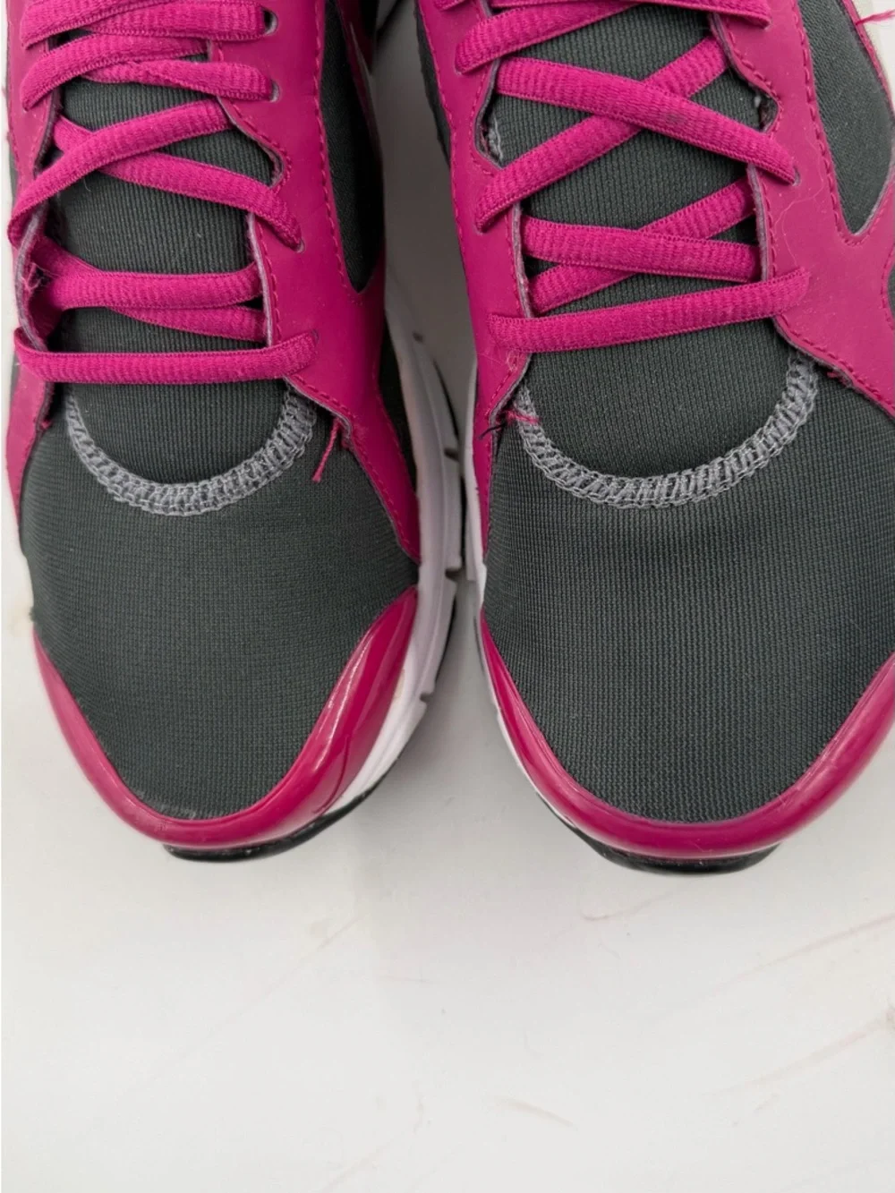 Nike excellent preowned